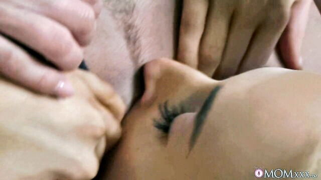 Lena Love - high heels pussy licking Mom XXX