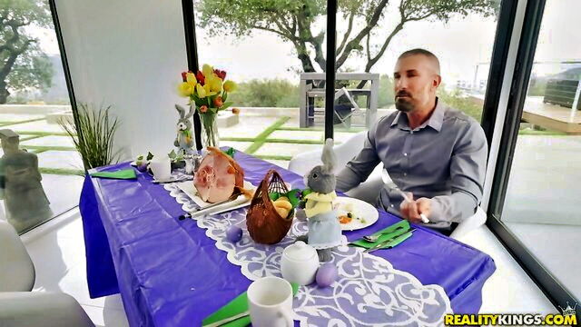 athletic, amateur, average dick - kenzie reeves stepmom clip