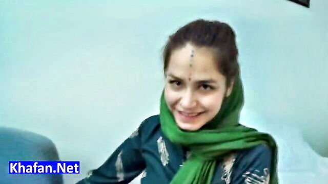 qombol - iranian cuckold pink pussy