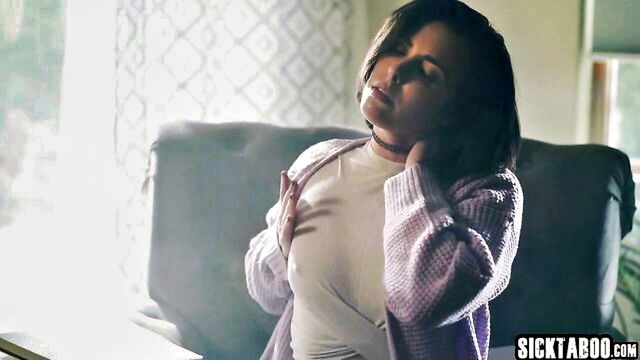 kira noir - kira noirs big ass lesbian fuck scene