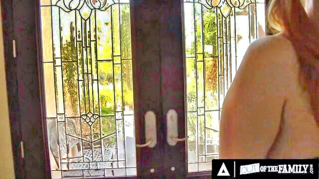 hardcore, hairy, interracial - stepfamily bangs gia derza