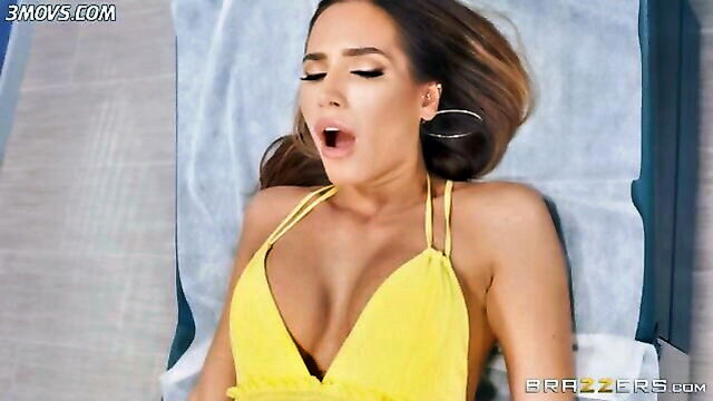 Desiree Dulce - doctors office pussy licking BRAZZERS NETWORK