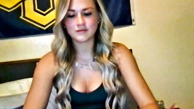 no control, stella_rose20, naked model - stella_rose20 latino roleplay