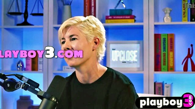 mom, pornstar, blonde - gorgeous mom masturbating hd