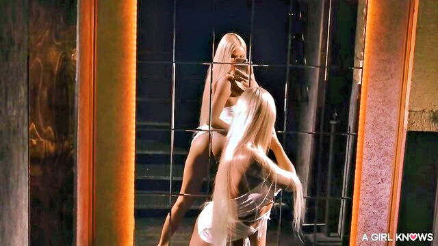 athletic, bathroom, bald pussy - era queen small ass xxx