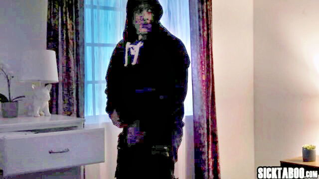 Brooklyn Gray - thief Brooklyn Gray blowjob