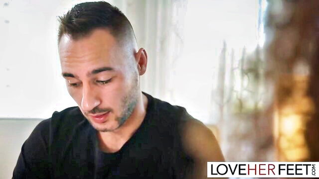 blowjob, brunette, babes - black foot fetish video