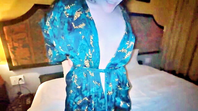 luchcrush - stepsister scissoring pussy eating