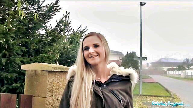 pov of public agent katy pearls outdoor sex for money scene : Public Agent