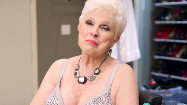 blowjob, cumshot, milf - hd pussy play with MILF jewel