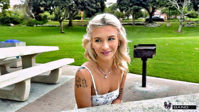 emma rosie - skinny emma rosie rides cock