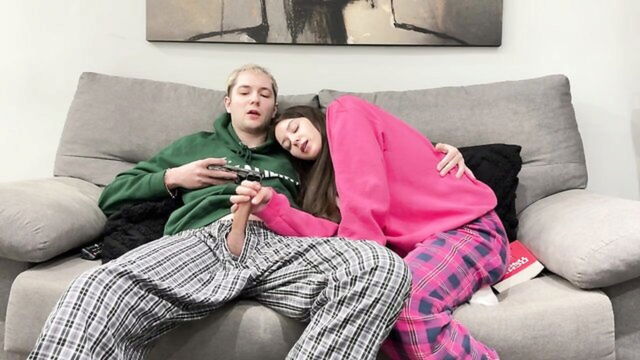 Sugary Kitty - step sister handjob surprise