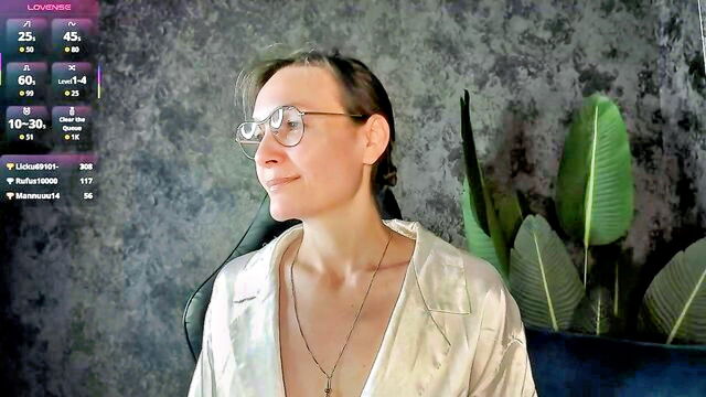 lillian white1 - chaturbate lillian_white1