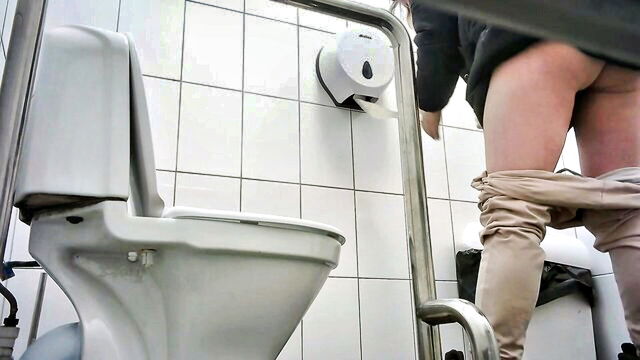 piss, wandering voyeur, toilet - spy cam toiletasti