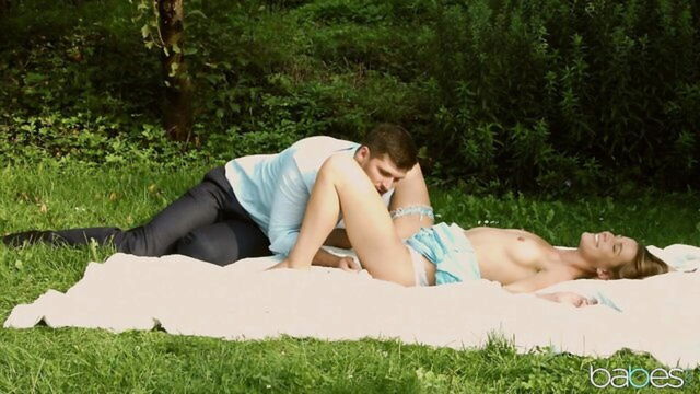 Alexis Crystal - hot outdoor sex with alexis crystal Babes