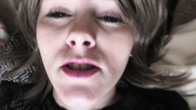 Sydney Harwin - moms still got it sydney