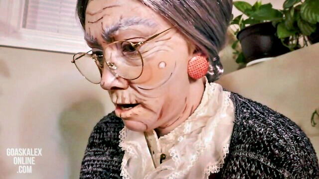 goaskalex - diaper girl hitachi toy