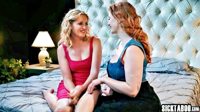 cougar muffdiving blowjob