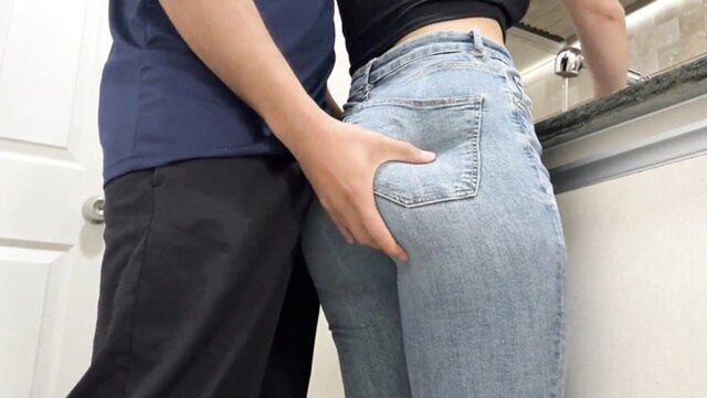 Secret Latina, Levi Solen - maid washing dishes spunking echoed in her ample denim bootie