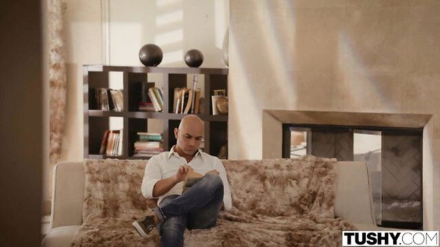 Ariana Marie, Marley Brinx, Christian Clay - yanlış özel sex ariana marie