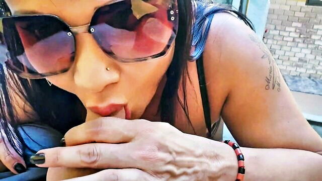 bianca naldy - jhonny hot1 beach scene