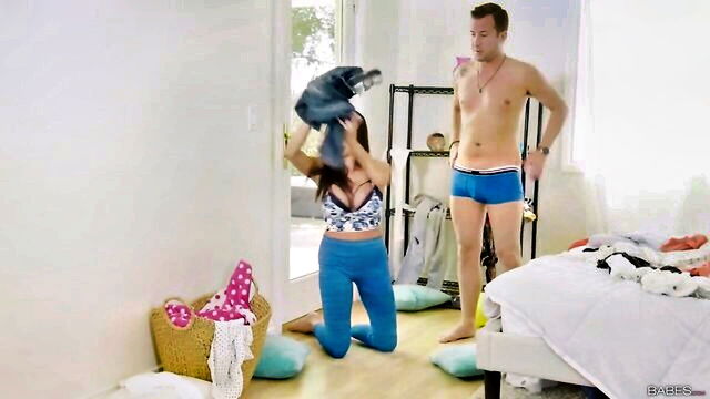 average body, bathroom, athletic - stepmom ariella ferrera faces her