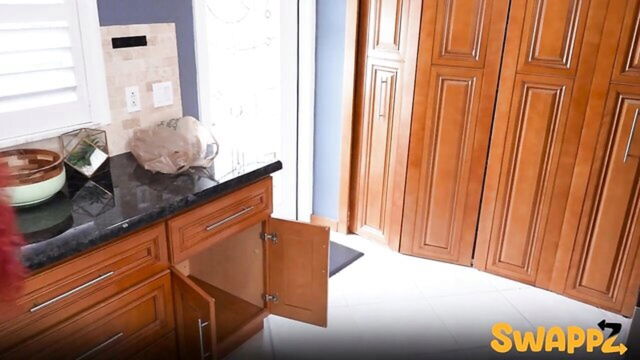 Lilibet Saunders, Archer Ali - daughter swap archersaunders