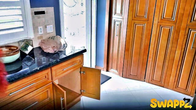 lilibet saunders, archer ali - daughter swap archersaunders