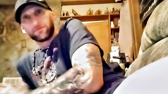 record private, bigwytecock1979, male webcam - hairybush pigplay gayhandjob