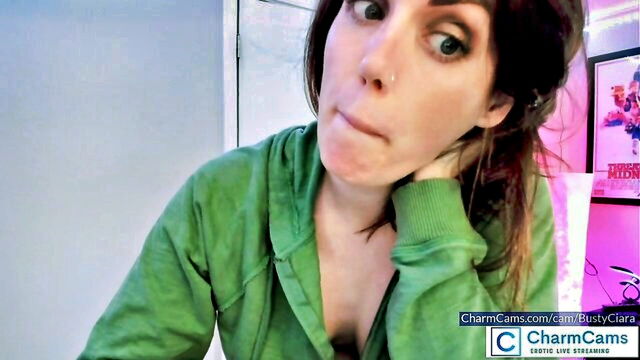 real amateur, housewife, roleplay - busyciara camshow