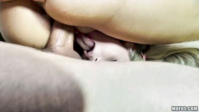 ass worship, amateur, athletic - elen valentina threesome