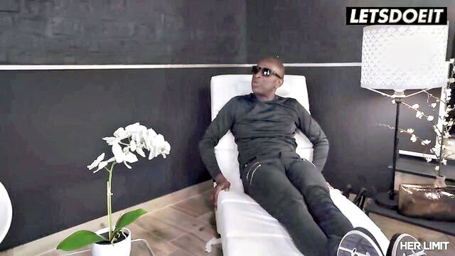 Alyssa Reece, Michael Chapman - alyssa reece gets big black cock in her ass