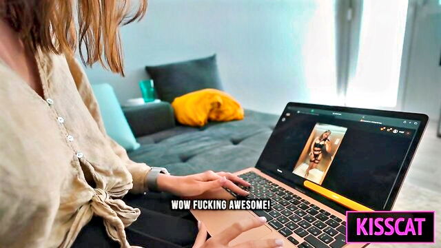 amateur, milf, big tits - step mom daybed lesbian sex