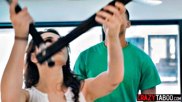 interracial, black woman, ejercicios - liz jordan bbc scene