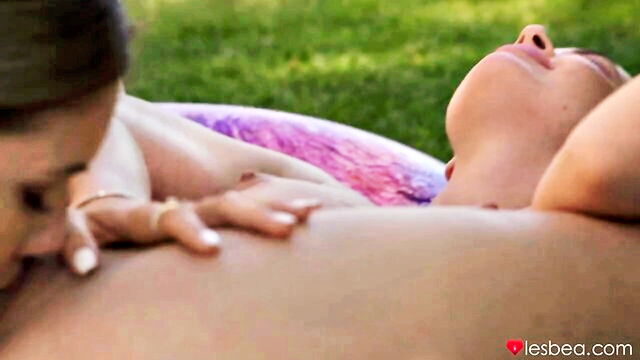 bald pussy, big tits, athletic - lesbian teen sex minds blowing