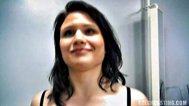 pussy, casting, amateur - unprofessional woman offers sex during audition