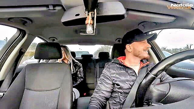 natalie wayne - naked meet for free taxi ride