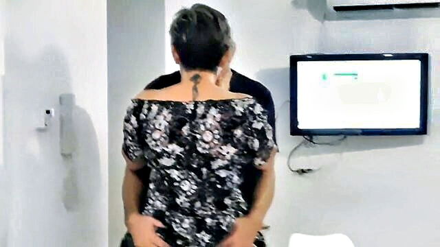 perla lopez - crazy valentino milan1