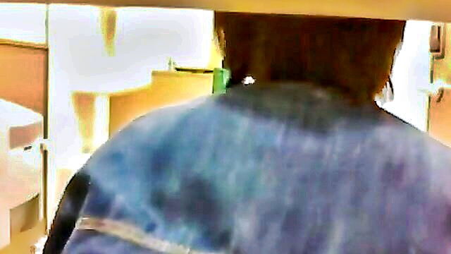 voyeuristic experience of famous coffee shop toilet with womens vip pitts kun file : cwolff