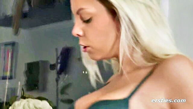 intimate exploration of lesbian desire with pantyhose and nipple play : declan37